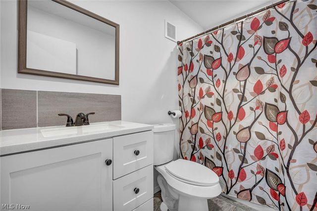15742 Leigh Ellen Avenue, Cleveland, OH 44135