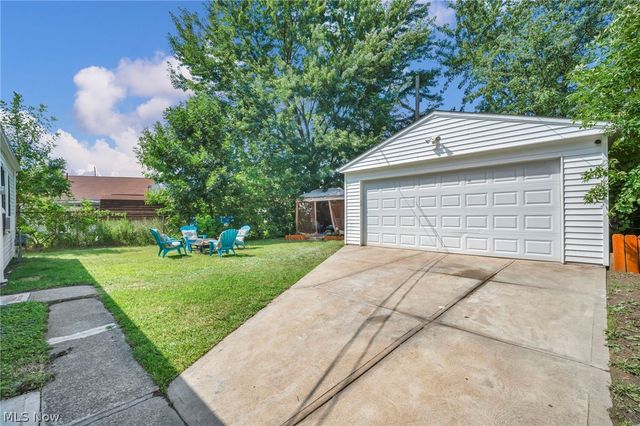 15742 Leigh Ellen Avenue, Cleveland, OH 44135