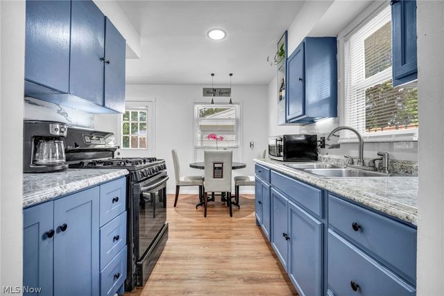 15742 Leigh Ellen Avenue, Cleveland, OH 44135
