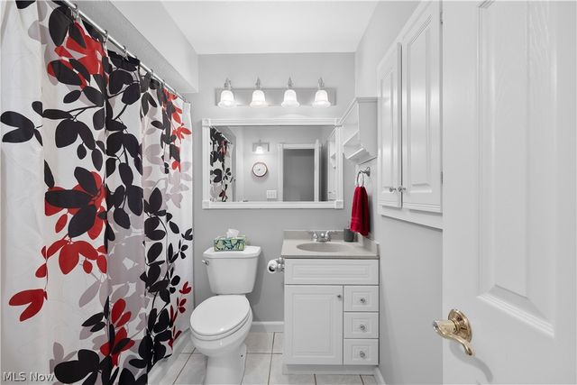 26701 Redwood Drive, Olmsted Falls, OH 44138