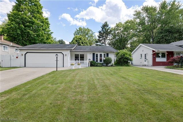 26701 Redwood Drive, Olmsted Falls, OH 44138