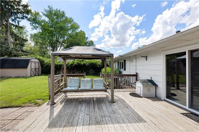 26701 Redwood Drive, Olmsted Falls, OH 44138