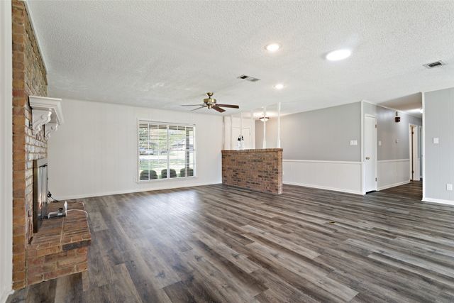 416 Azalea Street, Chandler, TX 75758