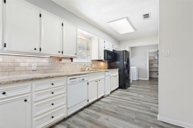 416 Azalea Street, Chandler, TX 75758