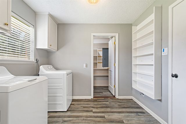 416 Azalea Street, Chandler, TX 75758