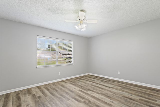 416 Azalea Street, Chandler, TX 75758