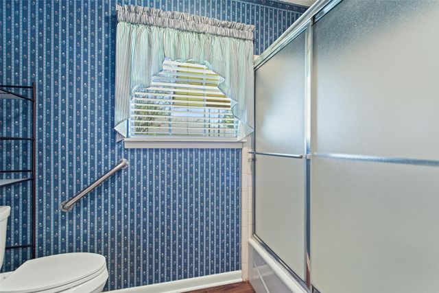 416 Azalea Street, Chandler, TX 75758