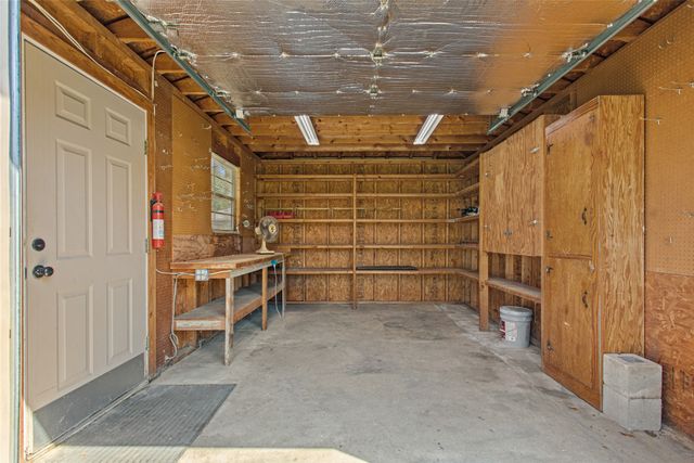 416 Azalea Street, Chandler, TX 75758