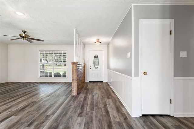 416 Azalea Street, Chandler, TX 75758