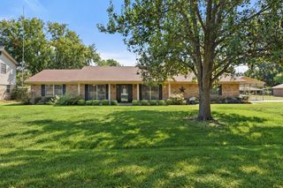 416 Azalea Street, Chandler, TX 75758