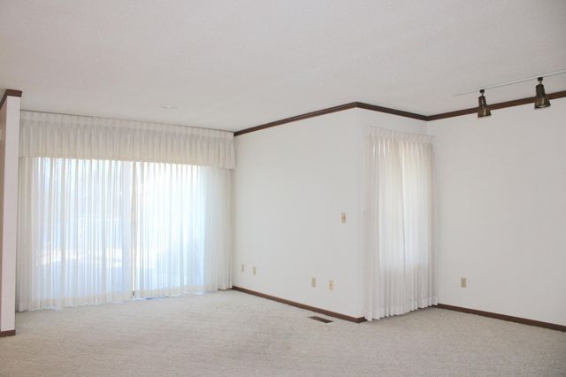 520 Graham Street SW, Hutchinson, MN 55350