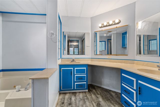 26828 NE Ames Lake Road, Redmond, WA 98053