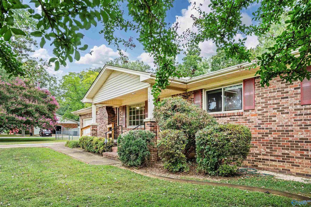 313 Christopher Drive, Athens, AL 35611