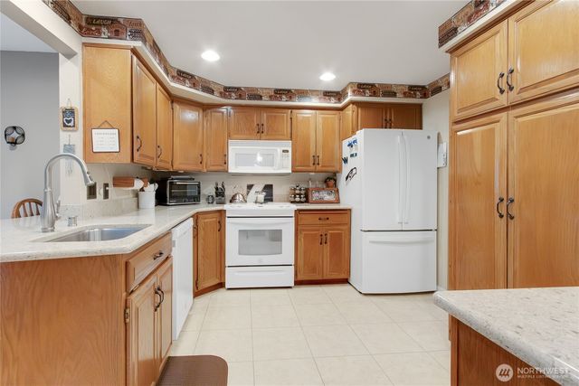 30925 22nd Avenue SW, Federal Way, WA 98023