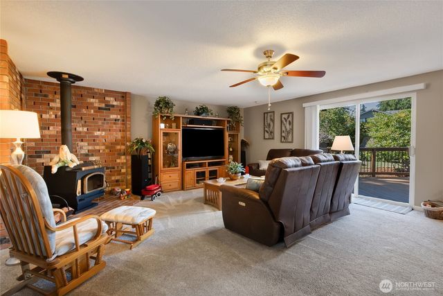 30925 22nd Avenue SW, Federal Way, WA 98023