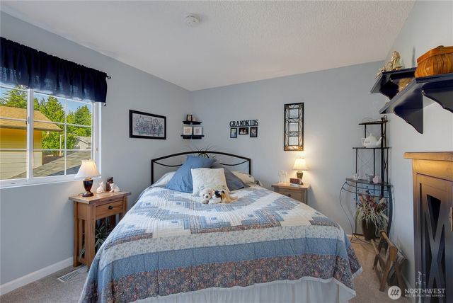 30925 22nd Avenue SW, Federal Way, WA 98023