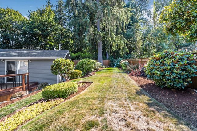 30925 22nd Avenue SW, Federal Way, WA 98023