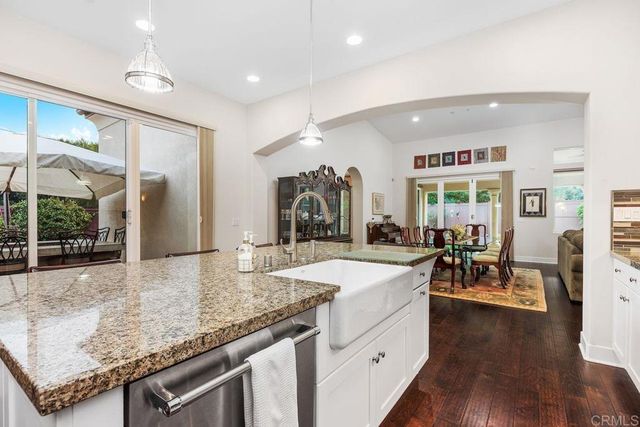 2925 Valley St, Carlsbad, CA 92008