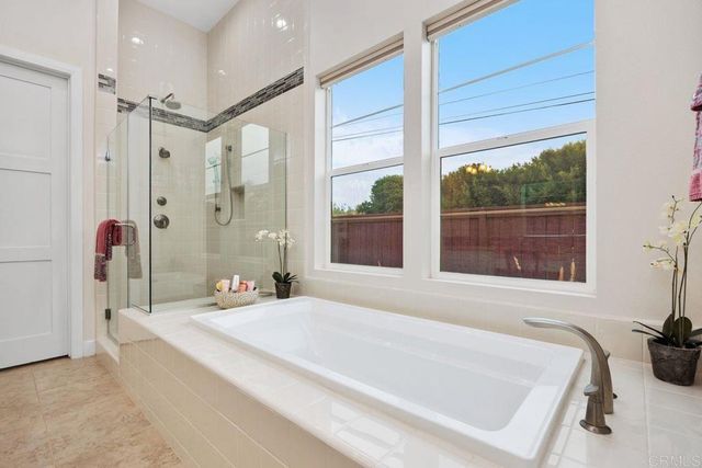 2925 Valley St, Carlsbad, CA 92008