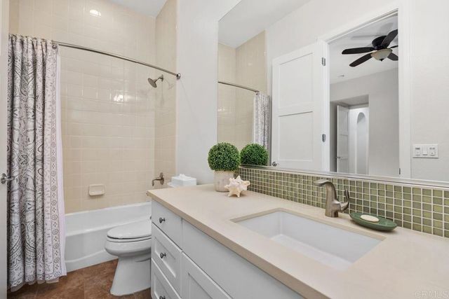 2925 Valley St, Carlsbad, CA 92008