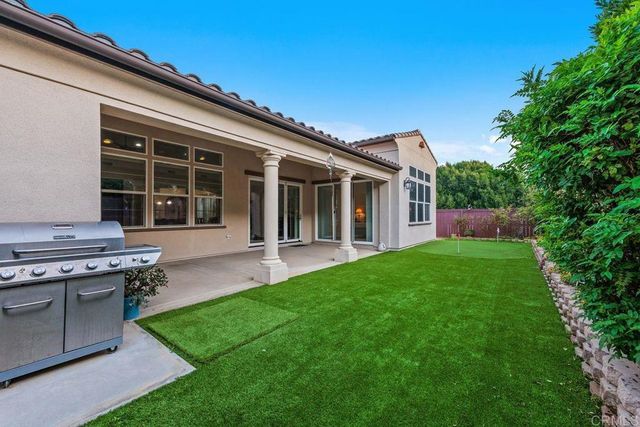 2925 Valley St, Carlsbad, CA 92008