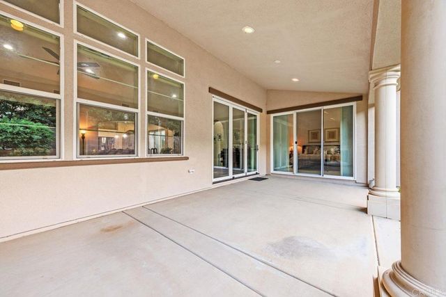 2925 Valley St, Carlsbad, CA 92008