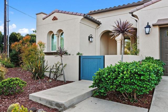 2925 Valley St, Carlsbad, CA 92008