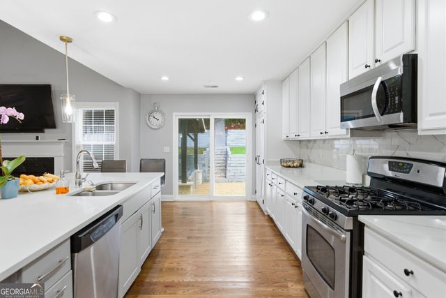 1041 Soaring Drive, Marietta, GA 30062