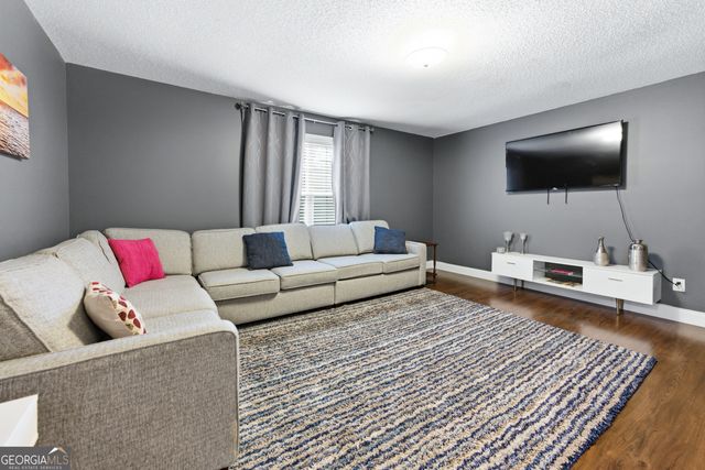 1041 Soaring Drive, Marietta, GA 30062