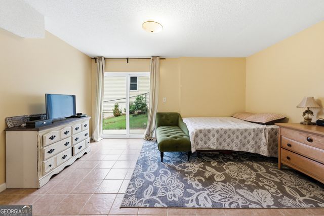 1041 Soaring Drive, Marietta, GA 30062