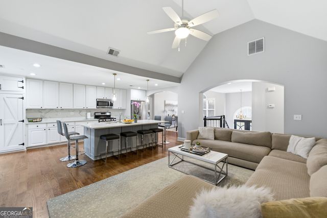 1041 Soaring Drive, Marietta, GA 30062