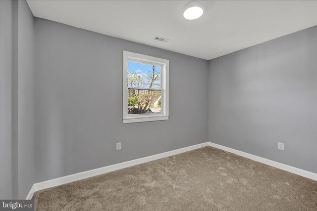 2 ARMOR CT, Baltimore, MD 21220