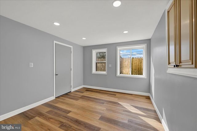 2 ARMOR CT, Baltimore, MD 21220