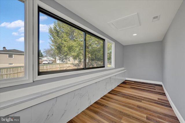 2 ARMOR CT, Baltimore, MD 21220