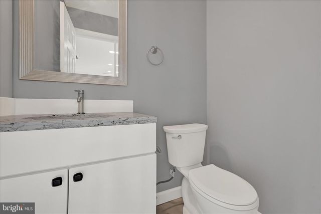2 ARMOR CT, Baltimore, MD 21220