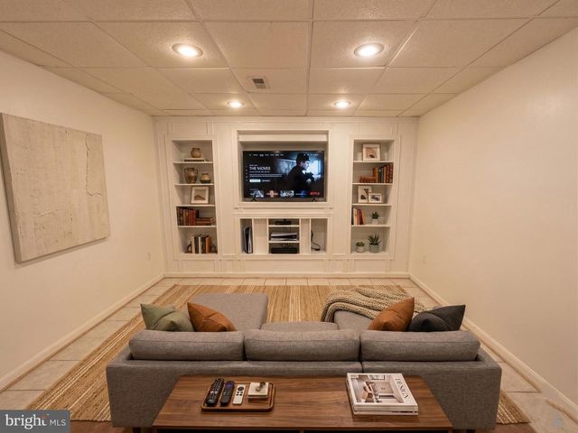 707 KINGS CREST DR, Stafford, VA 22554