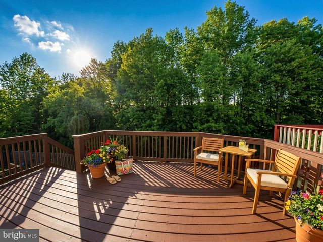 707 KINGS CREST DR, Stafford, VA 22554