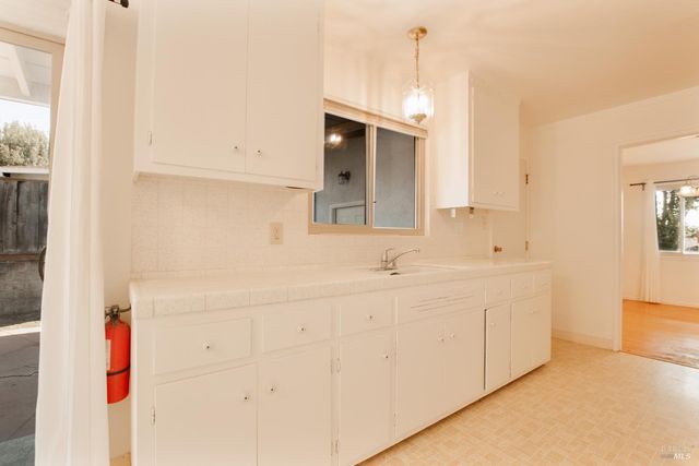 112 Fairfax Ct, Vallejo, CA 94591