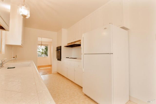 112 Fairfax Ct, Vallejo, CA 94591