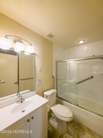 227A Manchester Lane, Monroe, NJ 08831