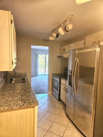 18855 Burnham Avenue 231, Lansing, IL 60438