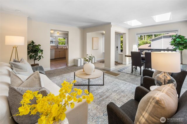 8920 240th Street SW, Edmonds, WA 98026