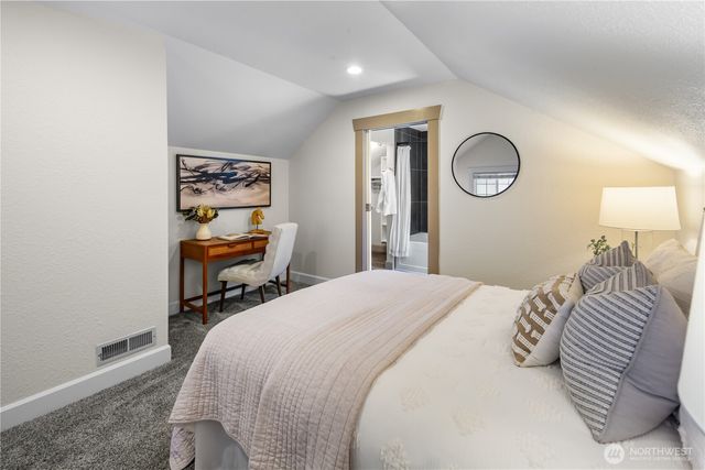 8920 240th Street SW, Edmonds, WA 98026