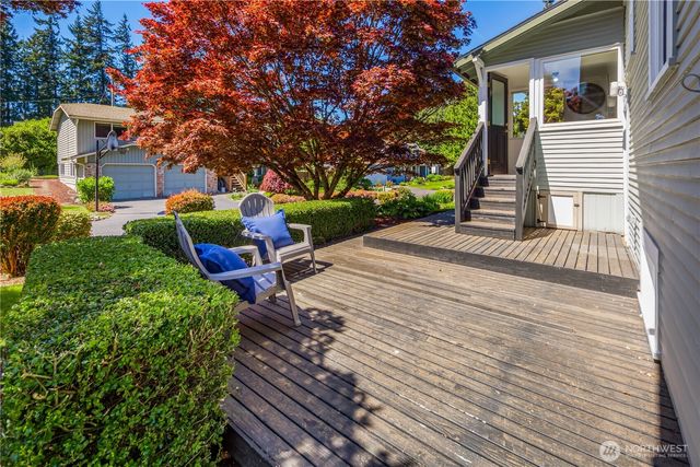 8920 240th Street SW, Edmonds, WA 98026