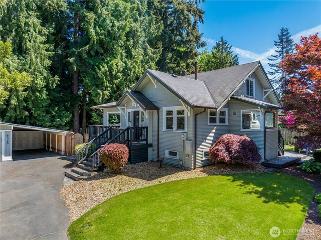 8920 240th Street SW, Edmonds, WA 98026