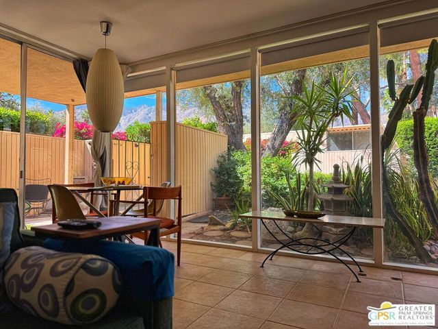 360 Cabrillo Road 220, Palm Springs, CA 92262