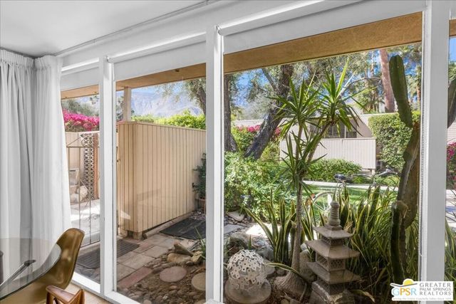 360 Cabrillo Road 220, Palm Springs, CA 92262