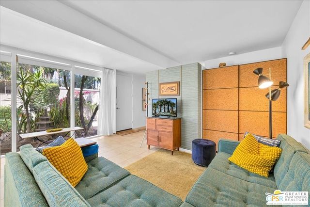 360 Cabrillo Road 220, Palm Springs, CA 92262