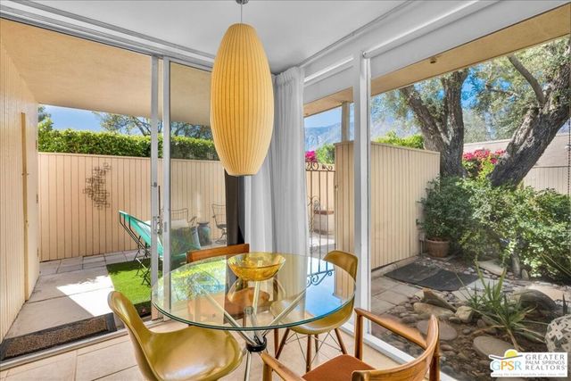 360 Cabrillo Road 220, Palm Springs, CA 92262