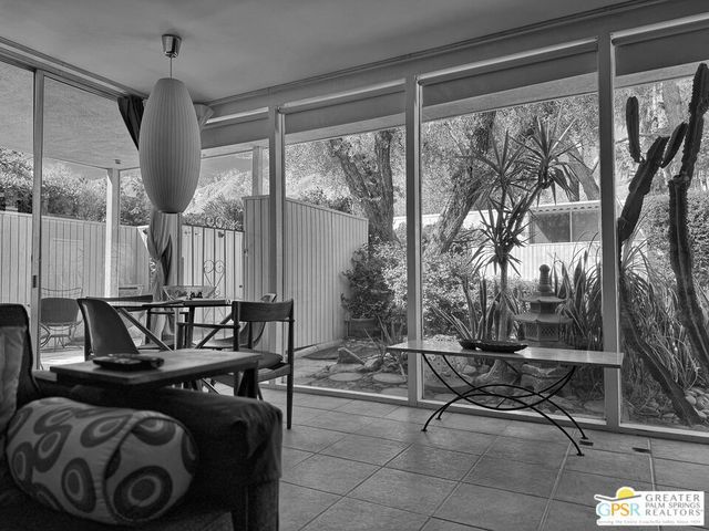 360 Cabrillo Road 220, Palm Springs, CA 92262